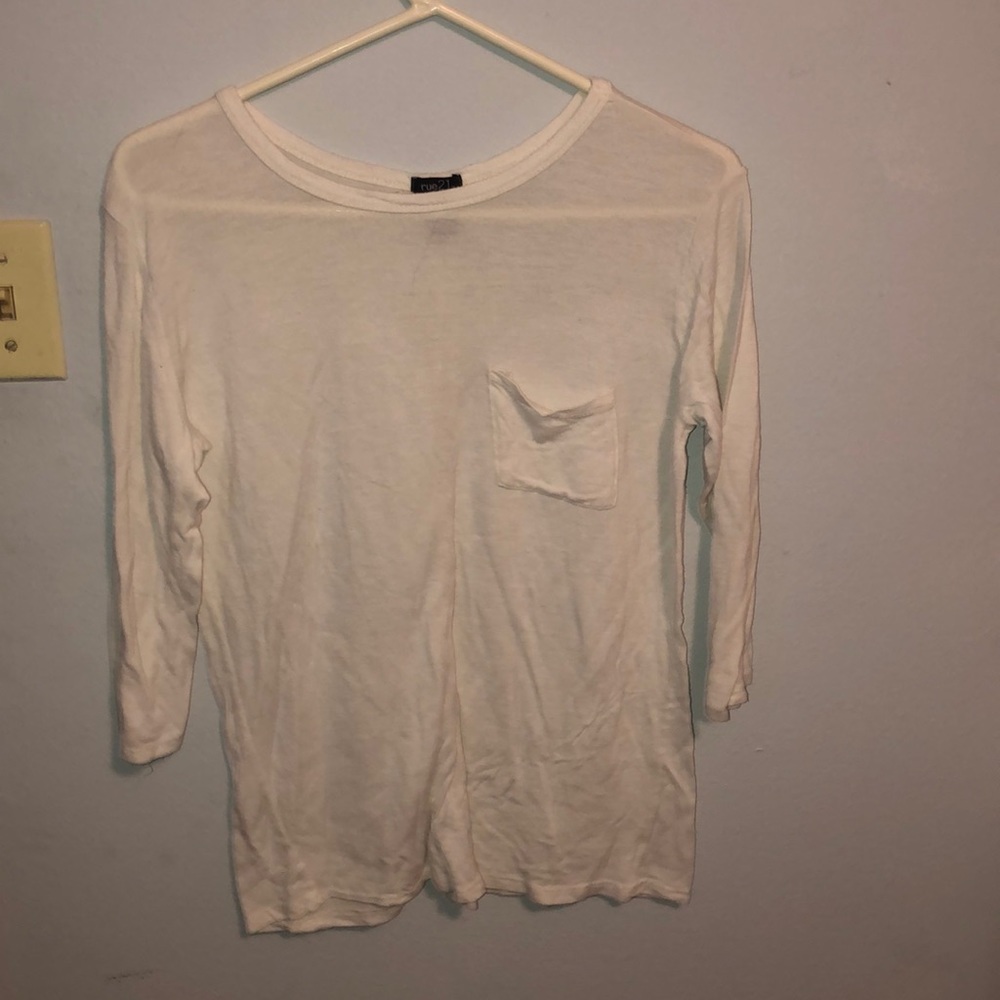 offwhite blouse!